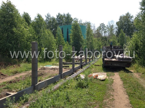 Установка столбов произведена на ранее
