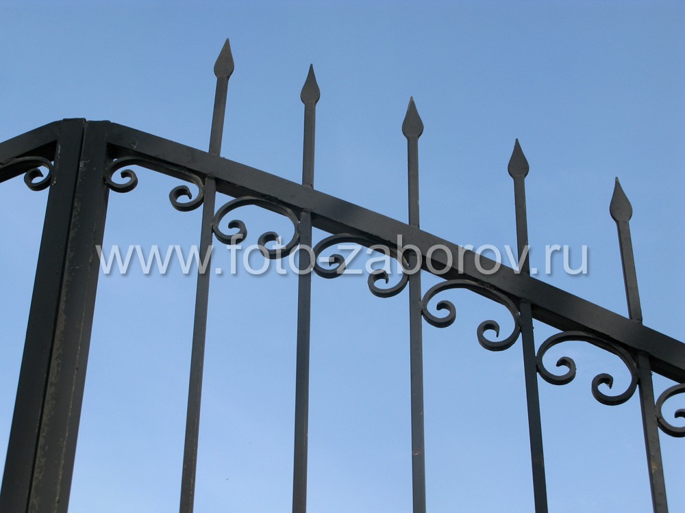 Фото Кованые забор и ворота отеля-ресторана 