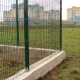 Прутковый 3D забор, изготовленный из сварной проволоки. Установка столбов с заливкой в монолитный бетонный фундамент.