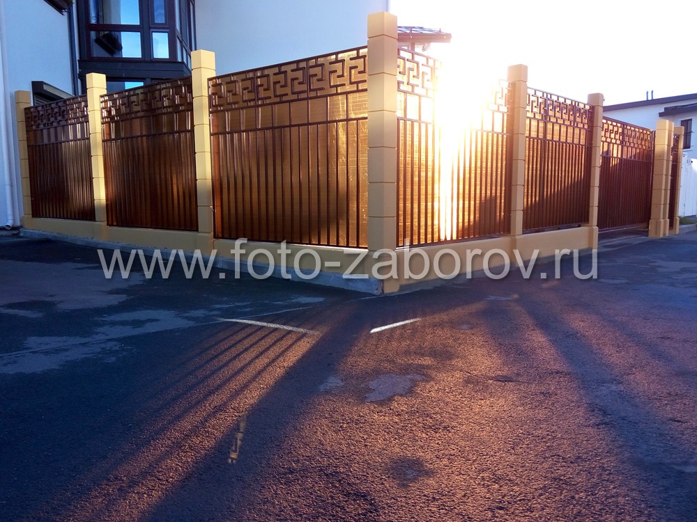 Фото Солнечный забор на улице Солнечной. Университетский